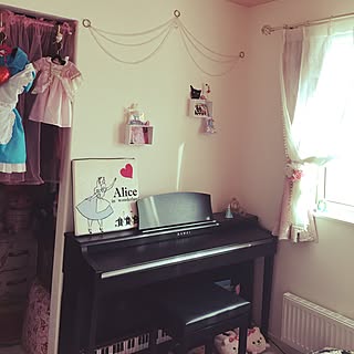 部屋全体/ピアノがある部屋/アリス好き♡/こどもと暮らす。/娘の部屋です♡のインテリア実例 - 2016-02-07 13:45:22