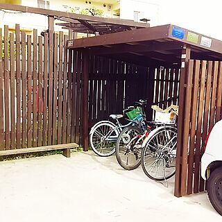 棚/ガレージ/茶色が好き/DIY棚/自転車置き場...などのインテリア実例 - 2017-05-03 20:51:41