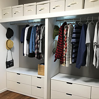 衣装ケース ファミリークローゼットのおしゃれなアレンジ 飾り方のインテリア実例 Roomclip ルームクリップ