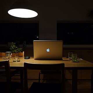 机/MacBook Pro/照明/無垢材のインテリア実例 - 2016-01-02 14:17:48