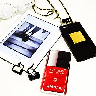 机/CHANELパロディ/iPhone6 Plus ケース/ネイルボトル/香水ボトル...などのインテリア実例 - 2015-01-09 20:22:18