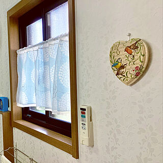 洗面所の壁紙/壁紙/バス/トイレ/LEGOの時計/バスタオルハンガー壁掛け...などのインテリア実例 - 2021-08-28 12:00:44