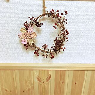 壁/天井/ハンドメイドリース/山帰来/つまみ細工/建て売りだけど…可愛くしたい(^^;...などのインテリア実例 - 2017-02-27 08:03:04