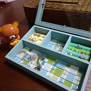 DIY/アクセサリーケース/セリア/ダイソータイルのインテリア実例 - 2017-05-11 22:56:19