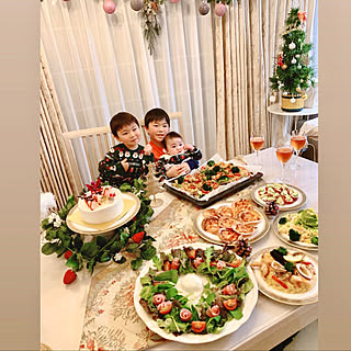 ニトリのクリスマスツリー/お家ごはん/お家クリスマス/冬の食卓/2021クリスマス...などのインテリア実例 - 2021-12-25 00:14:37