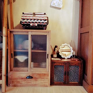 レトロ 食器棚 水屋箪笥 収納 吊せ レトロ 食器棚 水屋箪笥 収納 吊せ