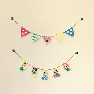 アイロンビーズ ディズニープリンセスのおしゃれなアレンジ 飾り方のインテリア実例 Roomclip ルームクリップ