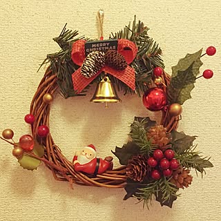 玄関/入り口/手作りリース/クリスマス/クリスマスリース/100均...などのインテリア実例 - 2015-12-03 22:36:19