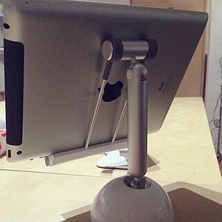 机/iPadスタンド/LEDデスクライトのインテリア実例 - 2013-03-10 01:17:59