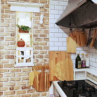 キッチン/壁紙DIY/窓枠DIY/カッティングボード/IKEAのインテリア実例 - 2018-12-28 08:45:26