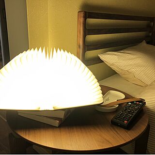 寝室/2LDK/2人暮らし/ベッドサイド 照明/本型ライト...などのインテリア実例 - 2020-12-31 17:00:16