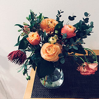 お別れの花束/ガラス花器/花束を飾る/花瓶/花のある暮らし...などのインテリア実例 - 2020-03-31 20:07:16