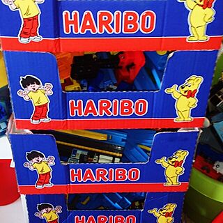 HARIBO/プラレール/おもちゃ収納/コストコ空き箱/ごちゃごちゃ。のインテリア実例 - 2014-05-29 16:05:49