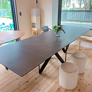 カリガリス？エクステンションテーブル 収縮ダイニングテーブル 木製  