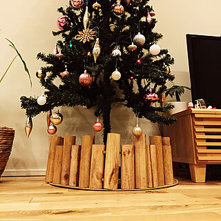 リビング/丸太/クリスマスツリー/クリスマスツリー 180cm/新築...などのインテリア実例 - 2017-11-12 22:12:02