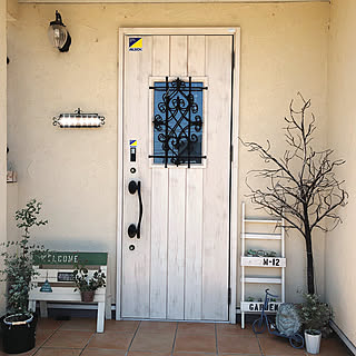 玄関 白いドアのおしゃれなインテリアコーディネート レイアウトの実例 Roomclip ルームクリップ