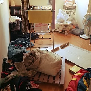 部屋全体/建売住宅/寝室/汚部屋でごめんなさい。/汚部屋をどうにかしたいのインテリア実例 - 2015-05-15 21:37:14