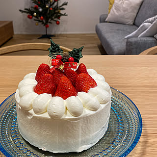 ショートケーキ/クリスマスケーキ/北欧/シンプル/北欧インテリア...などのインテリア実例 - 2021-12-25 18:32:20