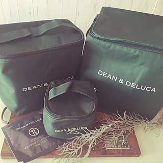 リビング/まな板リメイク/DEAN&DELUCA保冷バッグ/1805新商品/いつもいいねやコメありがとうございます♡...などのインテリア実例 - 2018-06-30 06:46:07