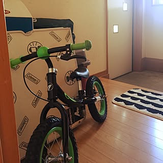 玄関/入り口/こどもと暮らすインテリア/子供の自転車/コールマン/アウトドア用品...などのインテリア実例 - 2017-06-17 08:49:33