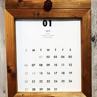 棚/カレンダーフレーム/セリアのカレンダー/端材処理部/DIY...などのインテリア実例 - 2019-01-01 18:54:36