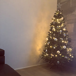 モダン クリスマスツリー210 のおしゃれなインテリア 部屋 家具の実例 Roomclip ルームクリップ モダン クリスマスツリー210 のおしゃれなインテリア 部屋 家具の実例 Roomclip ルームクリップ