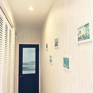 廊下 木目調壁紙のおしゃれなインテリアコーディネート レイアウトの実例 Roomclip ルームクリップ