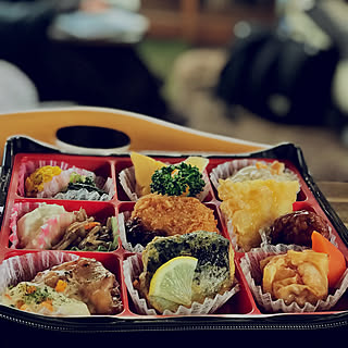 今は我慢/ランチ/親睦会/お弁当/机のインテリア実例 - 2022-01-19 19:58:05