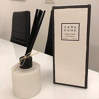 ZARA HOME フレグランス/ZARA HOME/狭小住宅/注文住宅/モノトーンインテリア...などのインテリア実例 - 2019-04-30 18:43:32