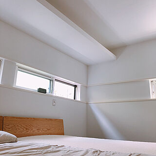 シンプル/寝室はベッドだけ/お気に入りの窓/木漏れ日/エアウィーブ...などのインテリア実例 - 2021-08-18 17:43:31