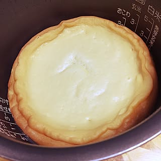 キッチン/炊飯器でチーズケーキ/インテリアじゃなくてごめんなさい/築40年以上の団地、賃貸/賃貸でも諦めない！...などのインテリア実例 - 2017-04-01 16:59:43