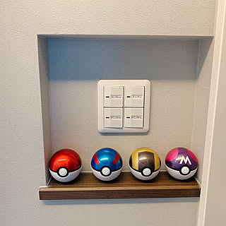 ポケモン モンスターボールのおしゃれなアレンジ 飾り方のインテリア実例 Roomclip ルームクリップ