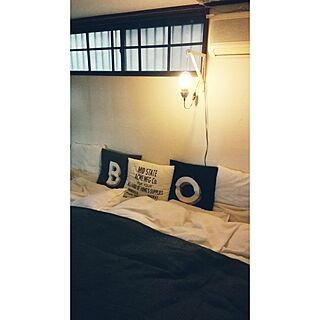 ベッド周り/H&M HOME/窓枠DIY/after/地下の寝室...などのインテリア実例 - 2017-01-20 22:29:28
