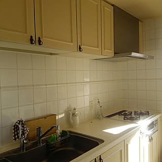 壁紙屋本舗 キッチン扉リメイクのインテリア実例 Roomclip ルームクリップ