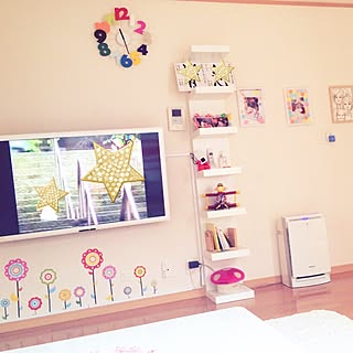 部屋全体/カラフルポップ/IKEA/カラフル時計/白テレビ♡のインテリア実例 - 2015-10-13 00:04:15