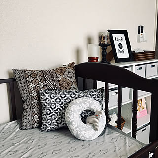 ベッド周り こぎん刺しのおしゃれなアレンジ・飾り方のインテリア実例