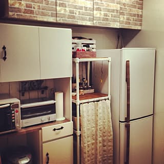 キッチン/食器棚/スチールラック/リメイク/カッティングシートで冷蔵庫貼りました。のインテリア実例 - 2013-02-03 17:29:34