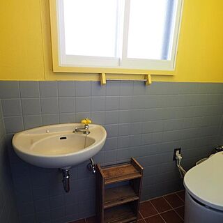 黄色い壁/昔のまま/リノベーション/ペンキ塗り/バス/トイレのインテリア実例 - 2020-05-18 08:26:49