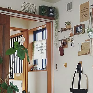 玄関/入り口/こどもと暮らす。/224★BASEさん/Instagram→masami23y/いなざうるす屋さんニコアンド...などのインテリア実例 - 2016-06-10 15:39:20