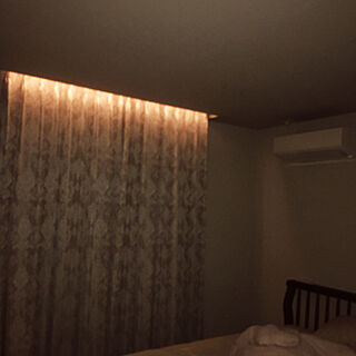 寝室の照明/間接照明のある部屋/間接照明/グレーのカーテン/ダマスク柄カーテン...などのインテリア実例 - 2020-05-23 22:04:12