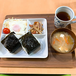 家庭科/宿題/息子の朝食/いつもいいねやコメありがとうございます♡/みなさんの優しさに感謝❤️...などのインテリア実例 - 2022-01-12 06:56:16