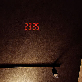 ベッド周り/くつろぎ/時計/投影時計/アクセントクロス...などのインテリア実例 - 2022-11-07 23:45:34