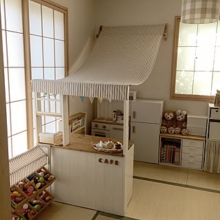 部屋全体/キッズスペース/IKEA棚受け/おままごと冷蔵庫DIY/お店屋さんDIY...などのインテリア実例 - 2017-06-08 16:19:59