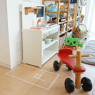 リビング/おもちゃの駐車場/ナチュラルインテリア/シンプルナチュラル/木製家具...などのインテリア実例 - 2023-12-29 10:32:03