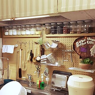 キッチン/飾るように暮らす/アテハカの炊飯器は使用13年目/atehaca/キッチンバサミはアイボルト挿し...などのインテリア実例 - 2016-07-22 09:13:27