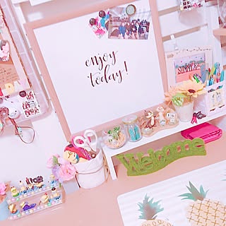 100均 女子高生の部屋の商品を使ったおしゃれなインテリア実例 Roomclip ルームクリップ