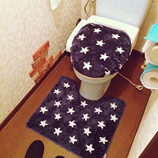 バス/トイレ/トイレットペーパーホルダー/トイレカバー/トイレマット/ダイソー...などのインテリア実例 - 2015-09-09 00:44:53