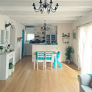 部屋全体/マリンスタイル/差し色はエメラルドブルー/梁のある天井/青年の木...などのインテリア実例 - 2016-07-17 09:03:48