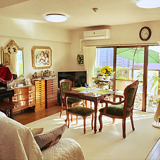 部屋全体/地震後 やっと落ち着いた室内。/イタリア家具/象嵌細工/レースのある暮らし...などのインテリア実例 - 2017-11-29 10:48:29