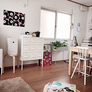 よくわからないインテリア/カメラマークを消したくて/いつもいいねありがとうございます♡/わたしのインテリア/こどもと暮らす...などのインテリア実例 - 2020-02-21 09:39:43